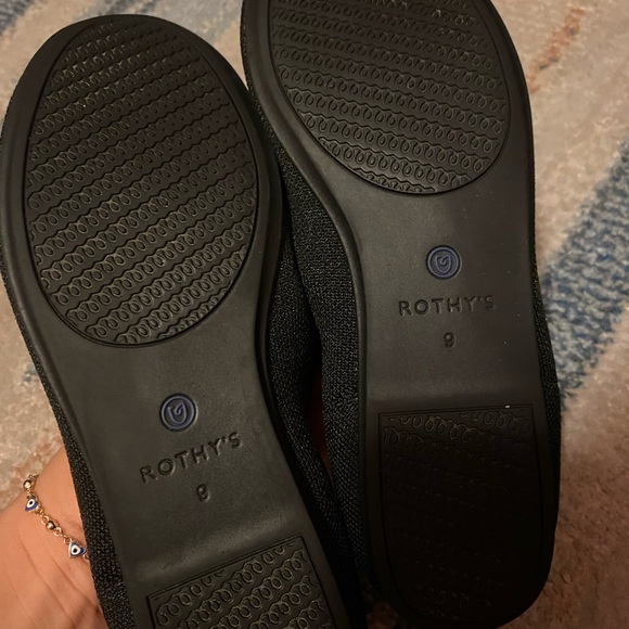 Black Rothy’s Flats (Size 9) - Picture 2 of 2